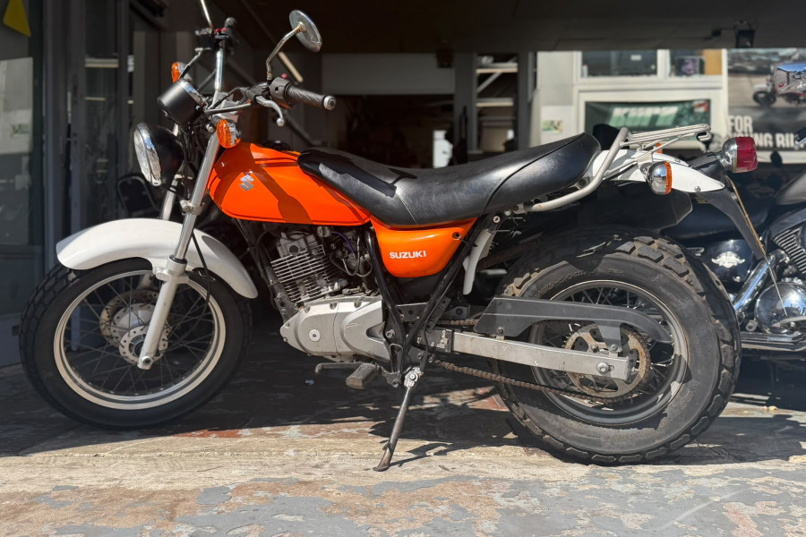 Suzuki van van  