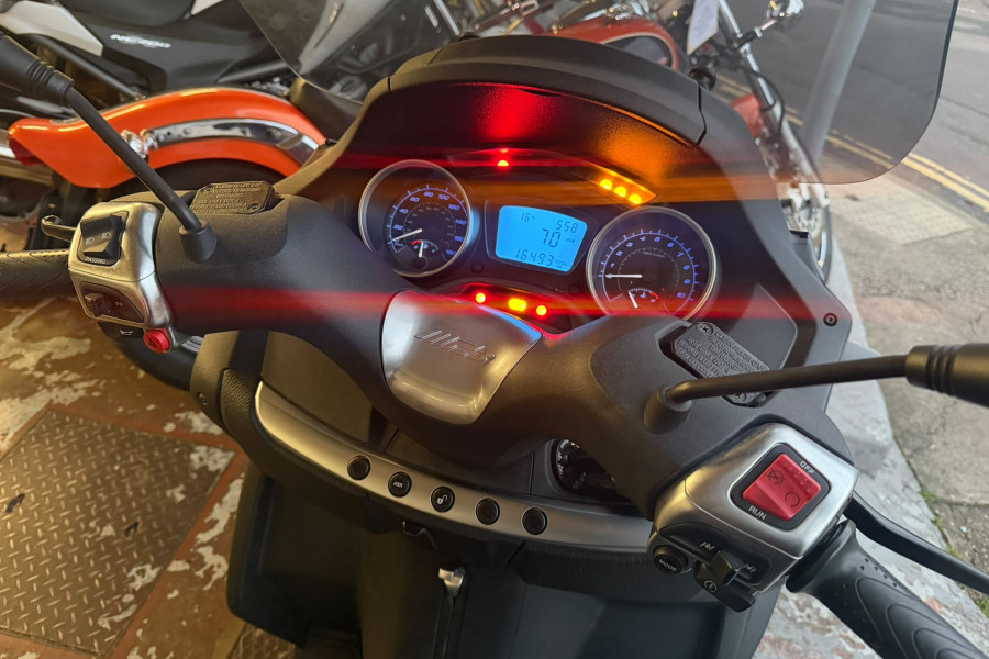 Piaggio MP3 
